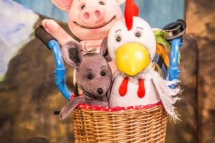 2026-3-13-ZE-sp-Abenteuer auf drei Rädern – Puppenparade „Die Abenteurer“ © Die Complizen; Figurentheater Hannover