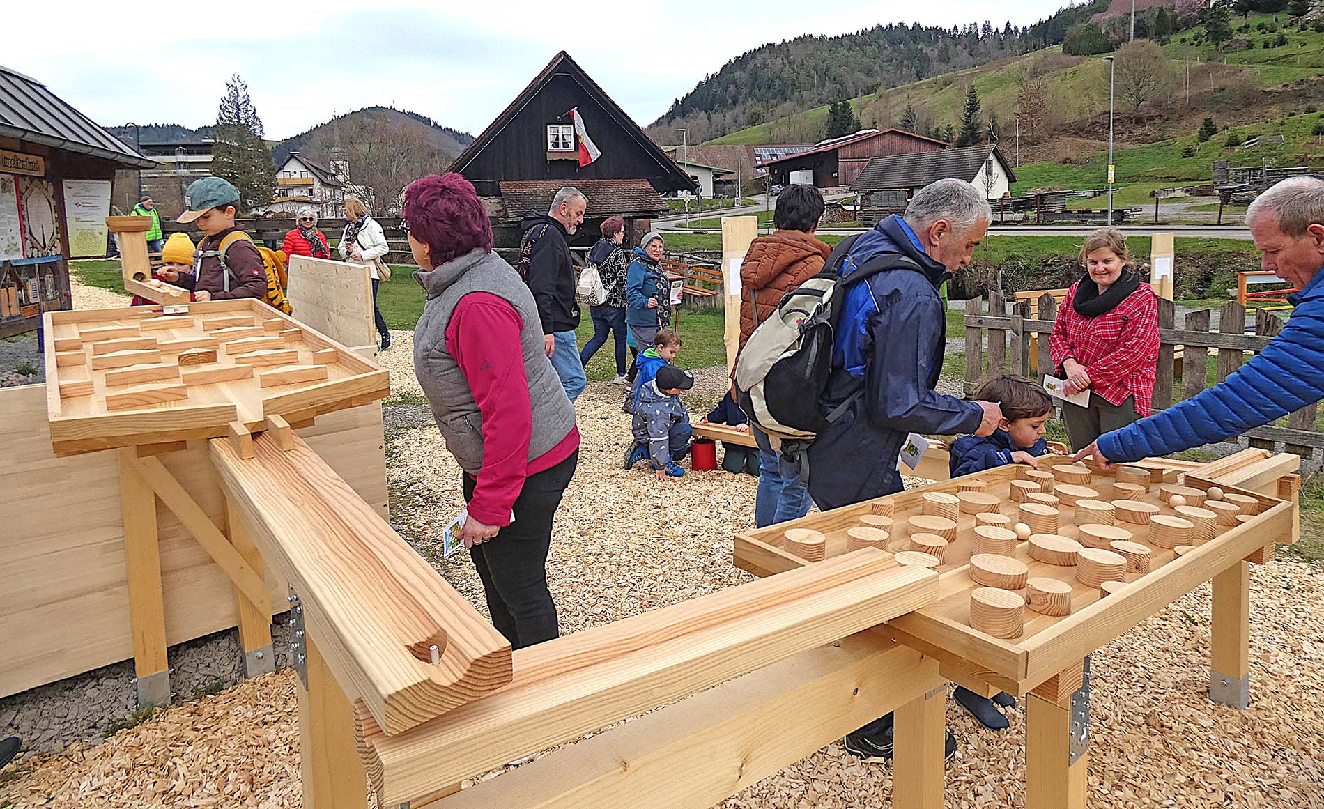 2026-3-16-NO-bia-Osterweg-und-Kugelbahn 2