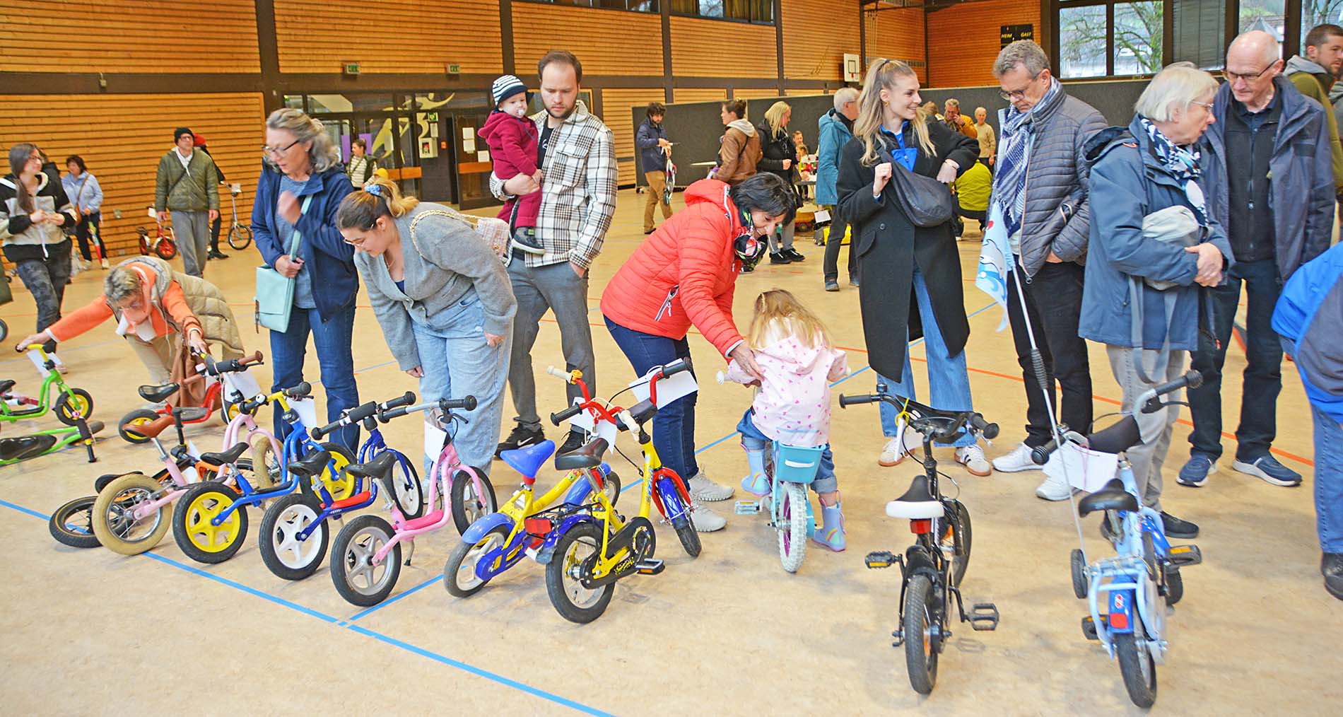 2026-3-16-ZE-UH-hps-Fahrzeugbasar-DSC_7179