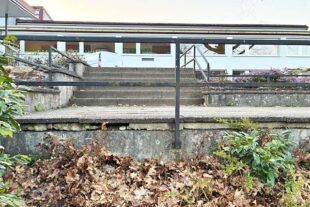 2026-3-18-OH-Gemeidnde- Treppe zum Pausenhof IMG_0265