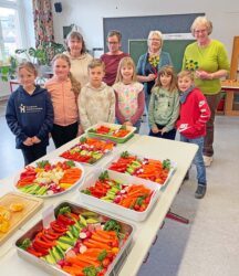 Gesunde Überraschung für die Kinder der Grundschule