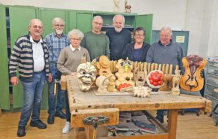 Mit Geduld und Gefühl fürs Holz