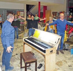 CHORwelt probt fürs Osterkonzert