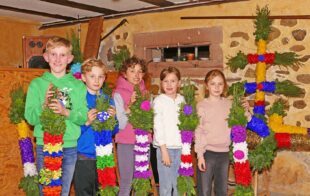 Palmen sind für die Palmweihe bereit