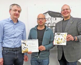 Förderverein Schwimmbad erhält den Staatsanzeiger AWARD 2025