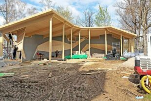 2026-4-13-OG-Anja Moßmann-Neuer Bouldergarten nimmt Form an_DAV_OG_Bouldergarten