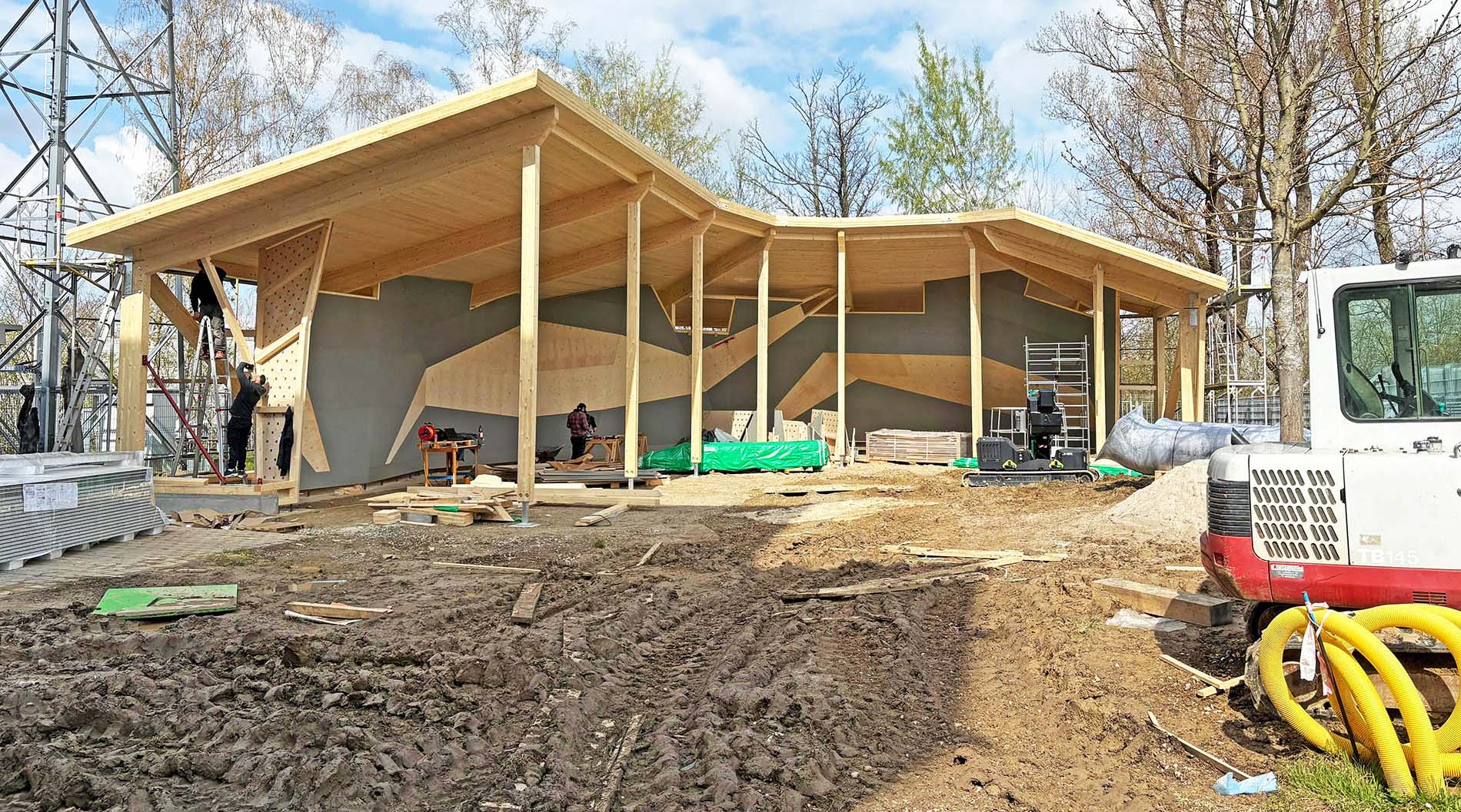 2026-4-13-OG-Anja Moßmann-Neuer Bouldergarten nimmt Form an_DAV_OG_Bouldergarten