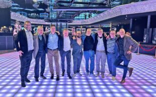 Abschied von Bobesch mit Show und Schaumwein gefeiert