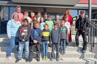 „Omi Thea“ kommt ins Klassenzimmer