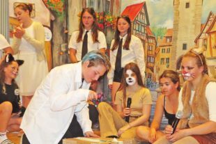 2026-4-20-ZE-ga-Theater Chamäleon-IMG_1135