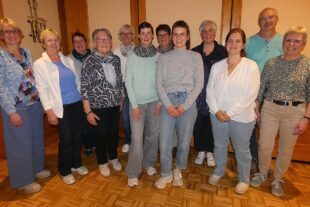 2026-4-27-OH-bia-Soziales Netzwerk-+ Vorstand mit Leiterin Handarbeitskreis