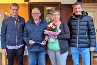 Bürgerwehr gratuliert Friedrich Huber zum 75. Geburtstag 2026-5-18-OH-Bürgerwehr- Friedrich_Huber_75.Geb._1
