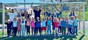Fußballprojekt begeistert Kinder im Kindergarten Wirbelwind