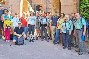 Deutsch-französische Wanderfreundschaft mit Ausblick und Geschichte 2026-5-26-NO-hv-Freundeskreis Niedernai-Nordrach Partnerschaftswanderung-20260523_094414