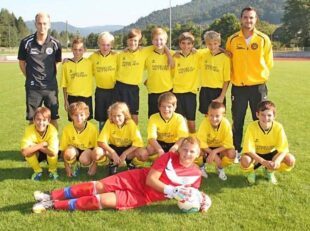 Fußball-Profi Enzo Leopold zu Gast beim Zeller FV