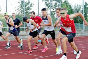 2026-5-27-ZE-as-2023_Zeller_Sport_Park_Start5000m_EhrleNr1_Stadionrekord.jpg