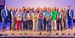 Schwarzwaldverein Oberharmersbach ist seit 90 Jahren Volksbank-Mitglied