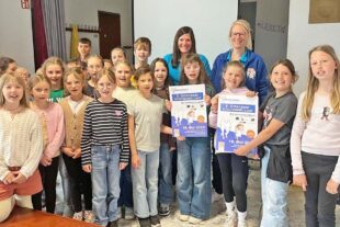 Auf den Schutzengellauf eingestimmt 2026-5-8-ZE-UH-Grundschule UH-Mukoviszidose-Verein besucht Schulen-80776d50-607b-40a1-a063-846ae08f0410