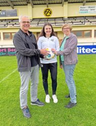 Ballspende für die ZFV-Damen
