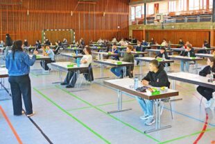 2026-5-8-ZE-hps-Bildungszentrum Start Abschlussprüfungen-DSC_8219