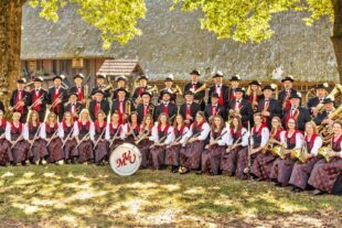 Musikverein Unterharmersbach lädt zum Hock am Fürstenberger Hof ein 2025-5-27-ZE-UH-sp- Hock Fürstenberger Hof MV UH Bildrechte Musikverein Unterharmersbach Sarah Müller©Musikverein Unterharmersbach_Sarah_Müller