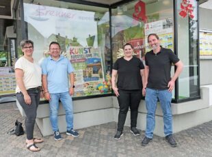 Schaufenster in bester Lage macht Lust auf Kunsttage