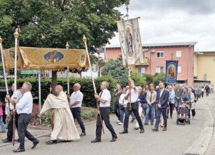 Feierliches Fronleichnamsfest in Biberach