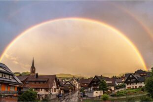 Seltenes Schauspiel am Himmel 2026-6-5-OH-Robert Schwendemann-Regenbogen in OH-226A0002-Pano-Bearbeitet